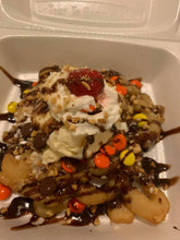 Load image into Gallery viewer, Funnel Cakes w/ Powder Sugar
